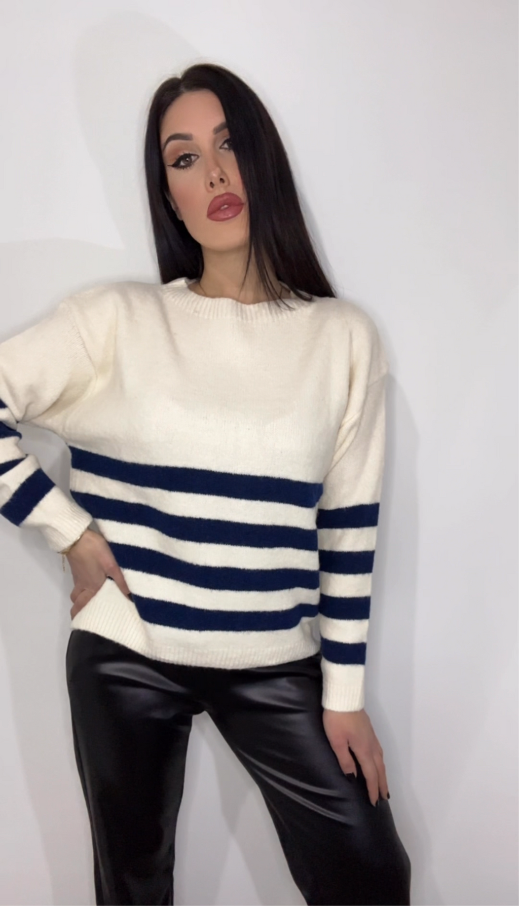 Maglione a righe blu navy