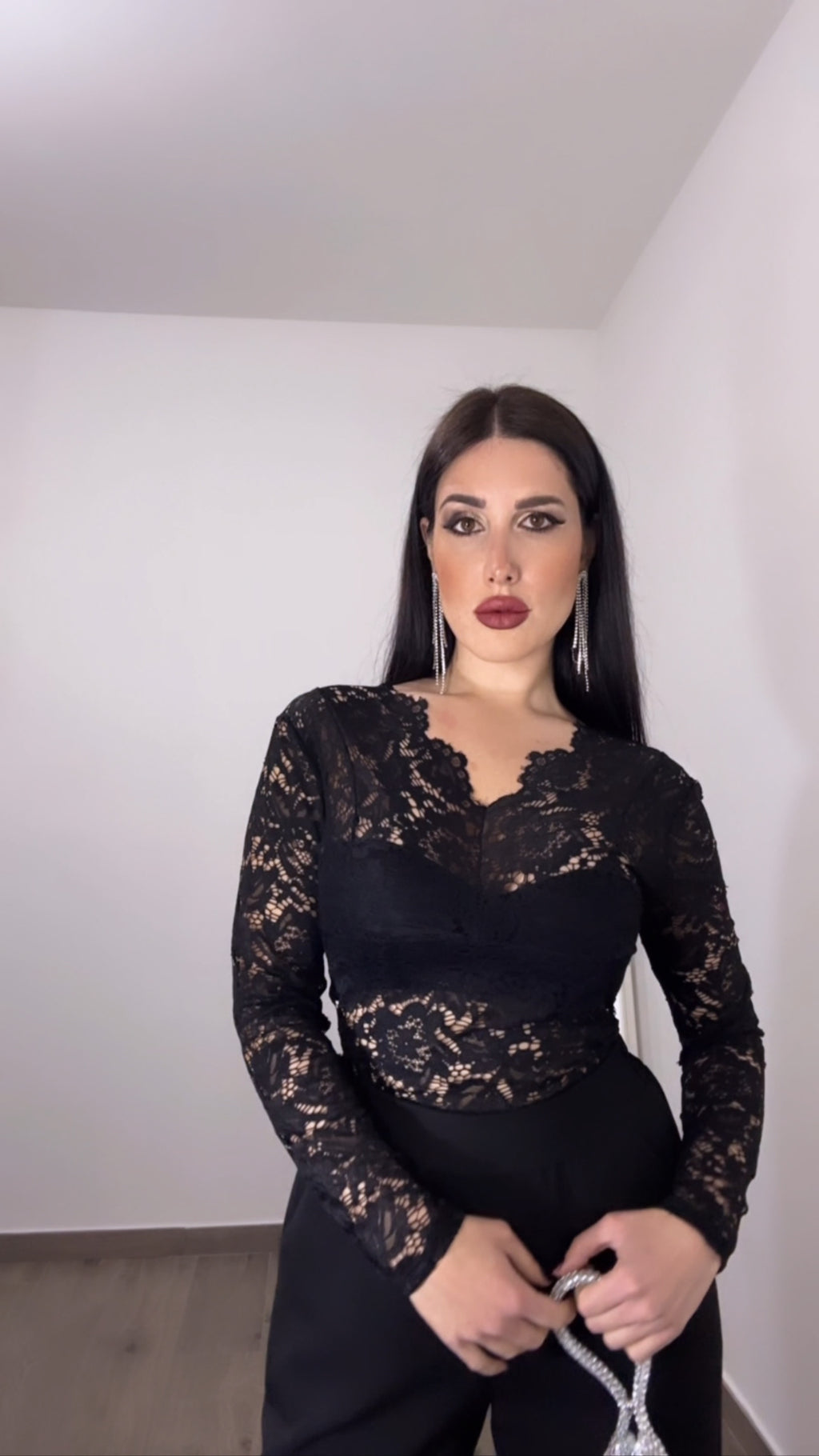 Maglia in pizzo nero