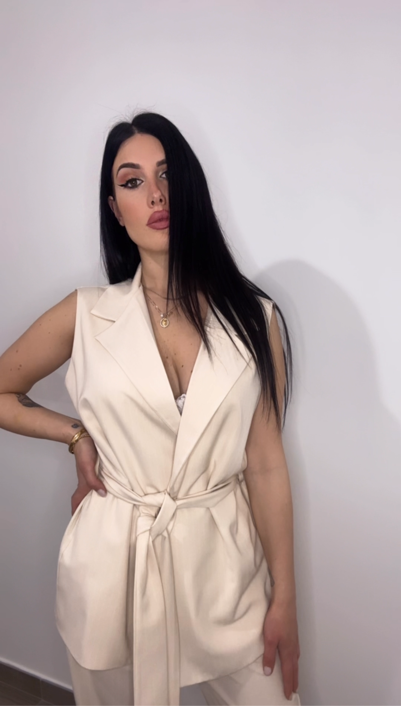 Tailleur gessato beige