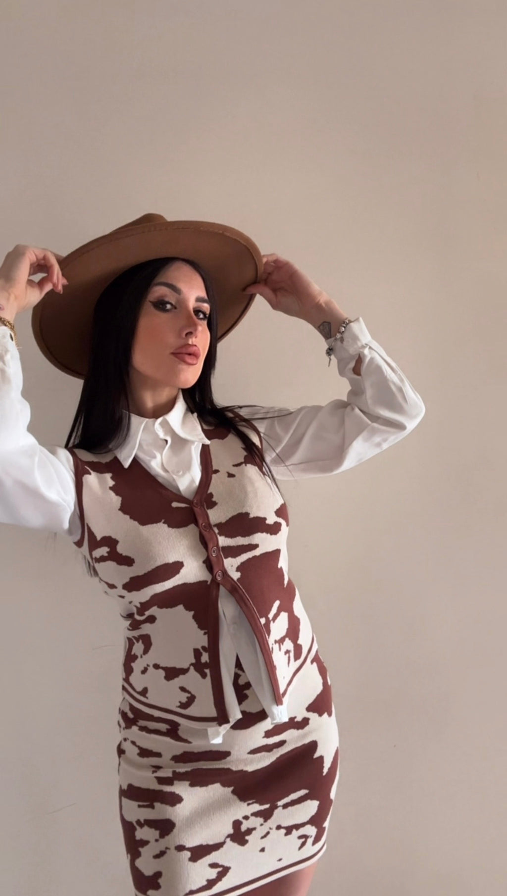 Set Coordinato Donna Gilet e Minigonna Fantasia Cow Print Fleur De Vie