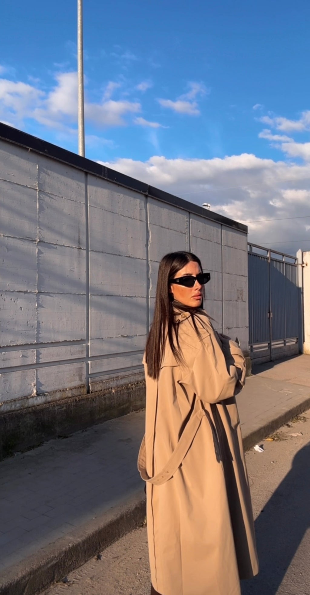 Trench Donna Beige Oversize - Impermeabile Lungo con Cintura Fleur De Vie