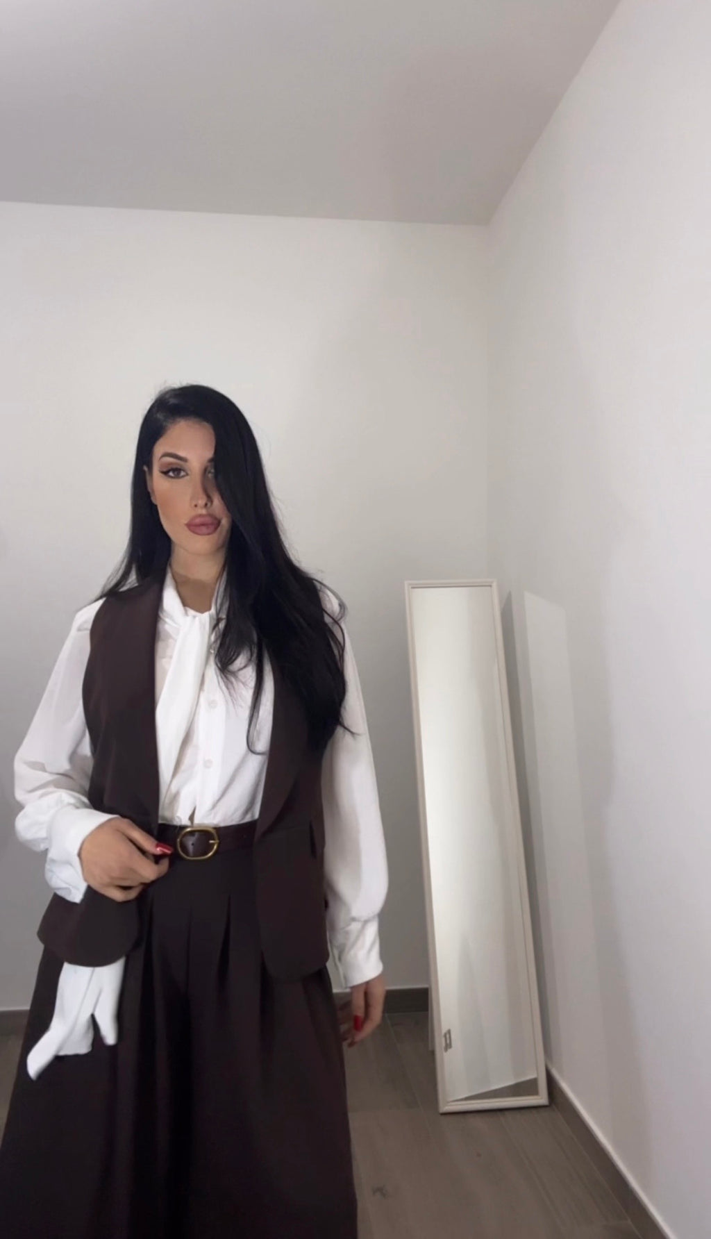 Pantalone Palazzo Marrone con Cintura in vita