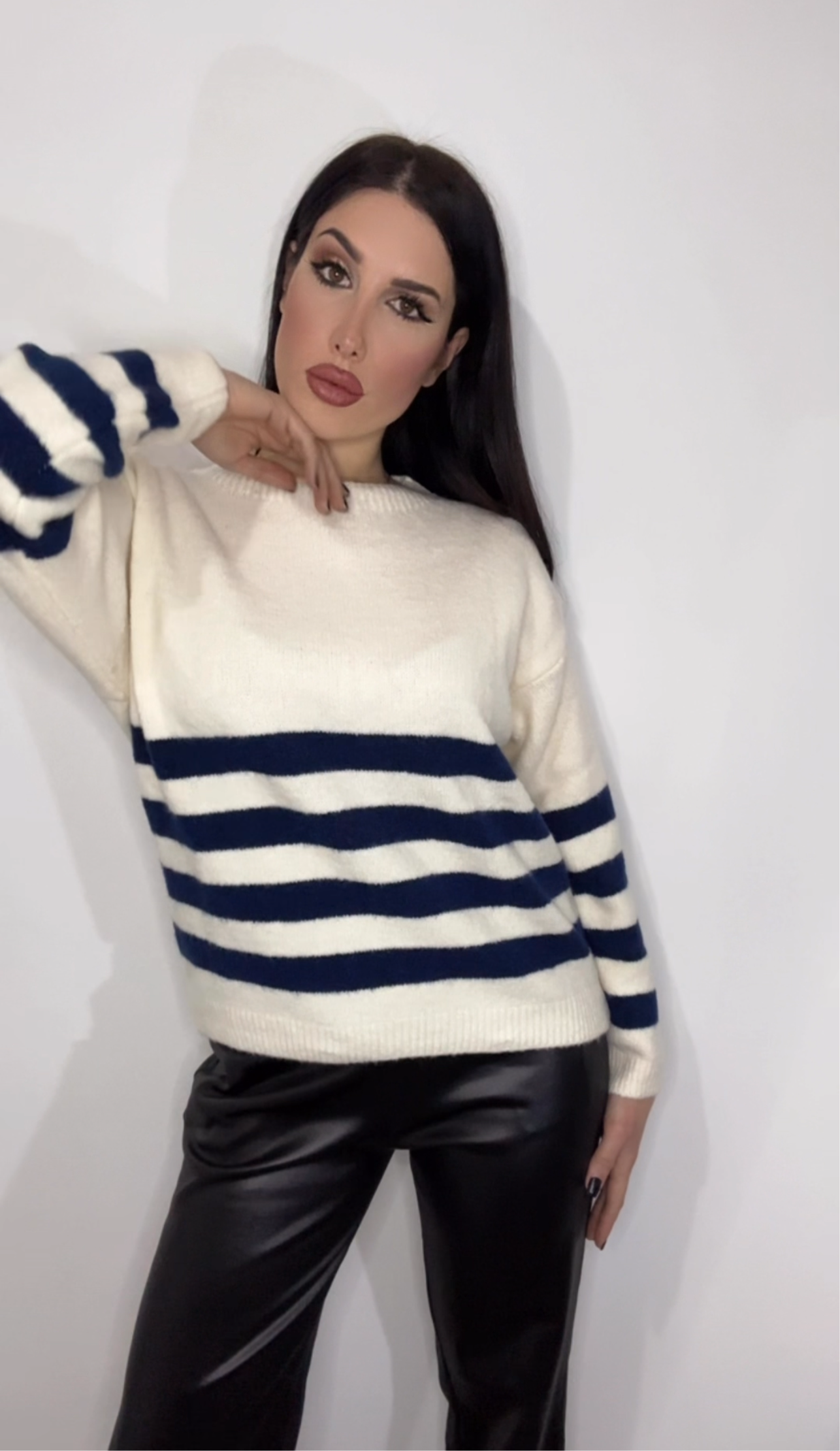 Maglione a righe blu navy