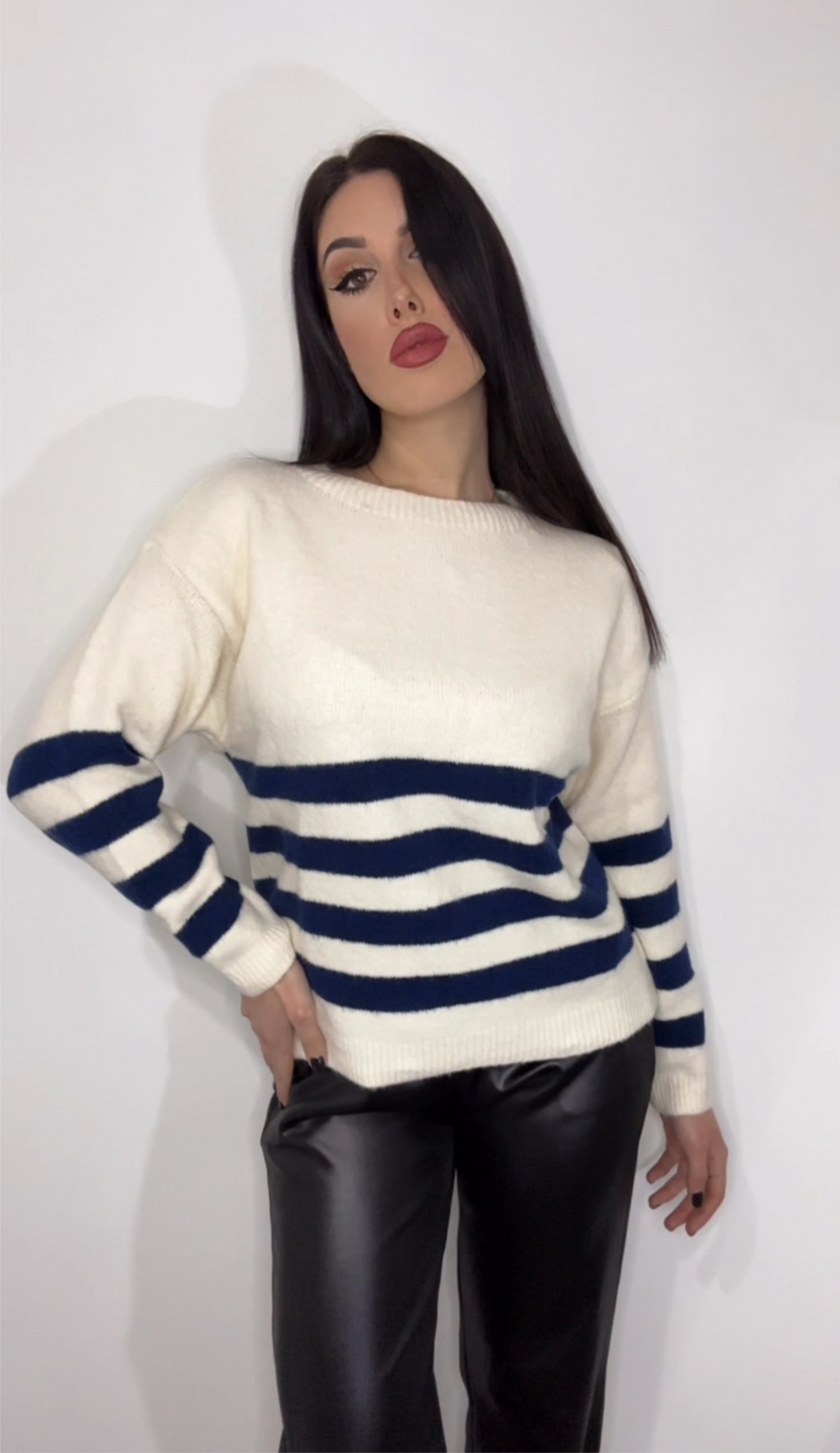 Maglione a righe blu navy