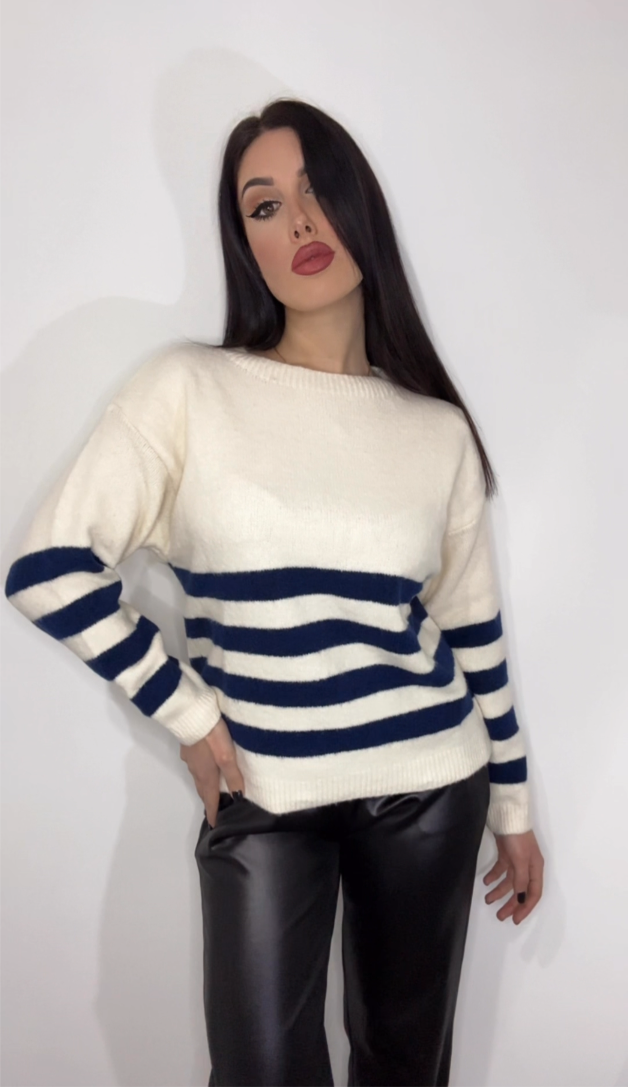 Maglione a righe blu navy