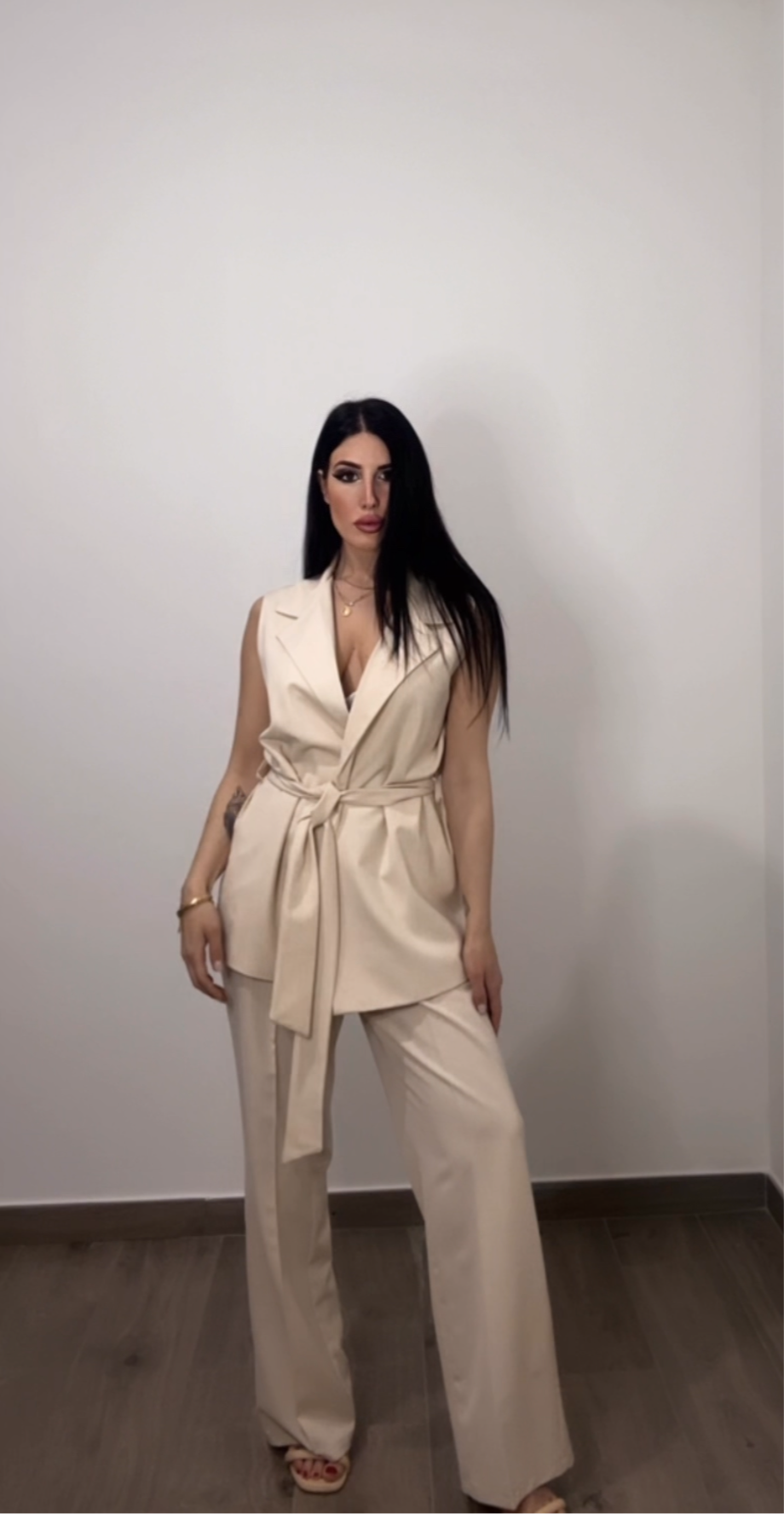 Tailleur gessato beige