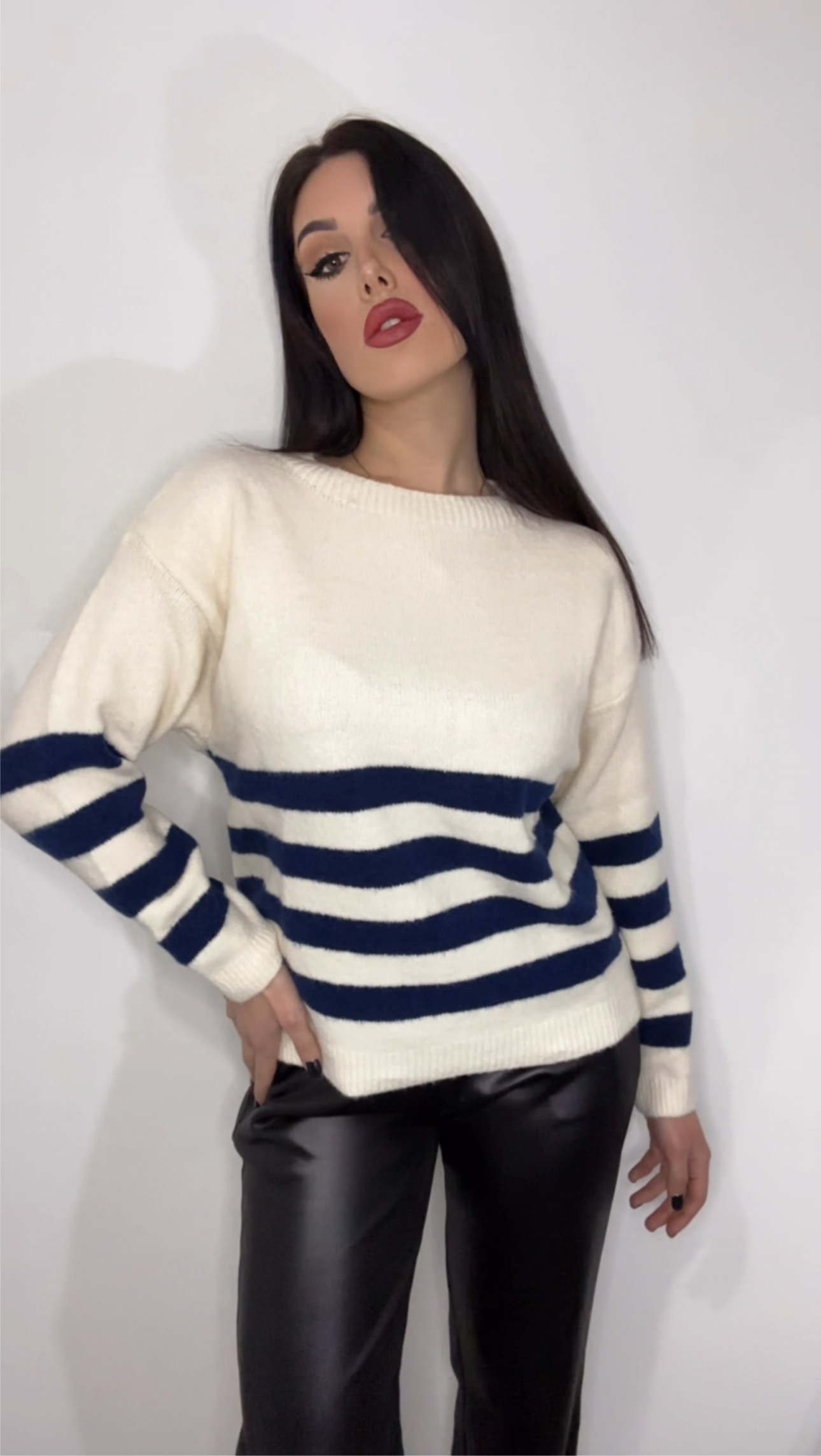 Maglione a righe blu navy