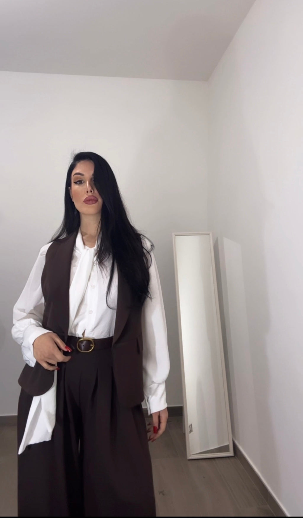 Pantalone Palazzo Marrone con Cintura in vita