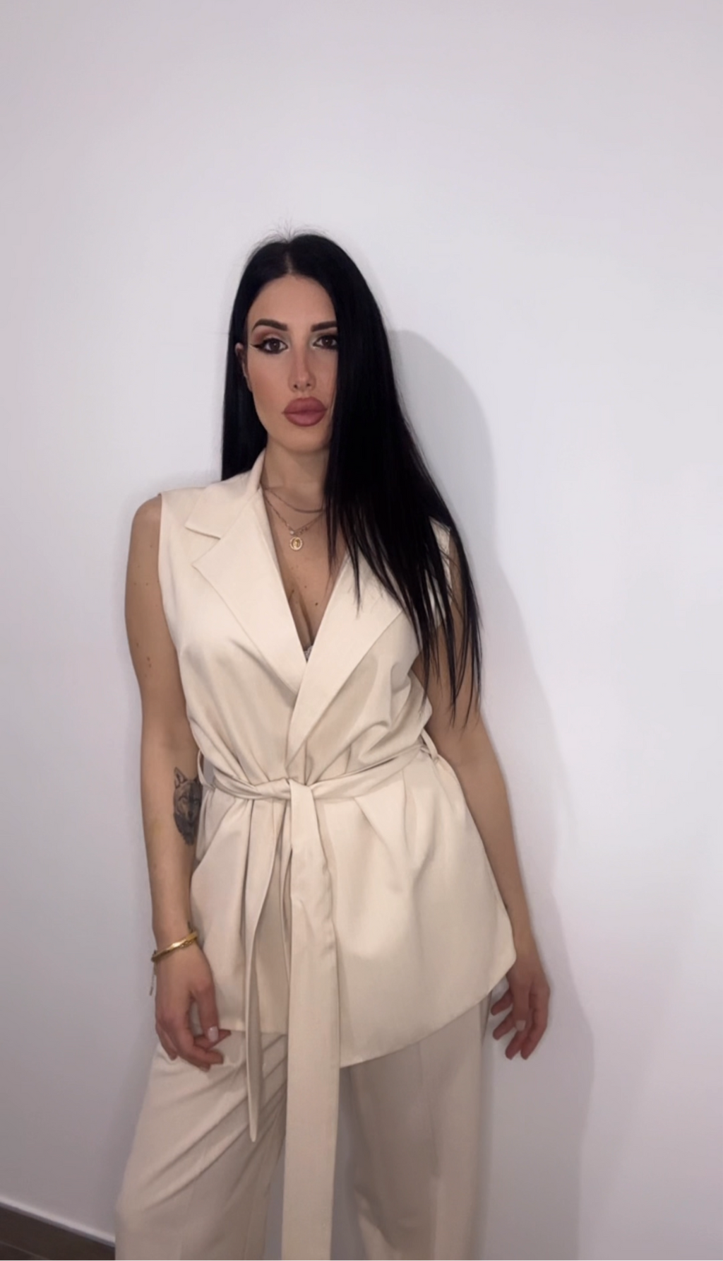 Tailleur gessato beige