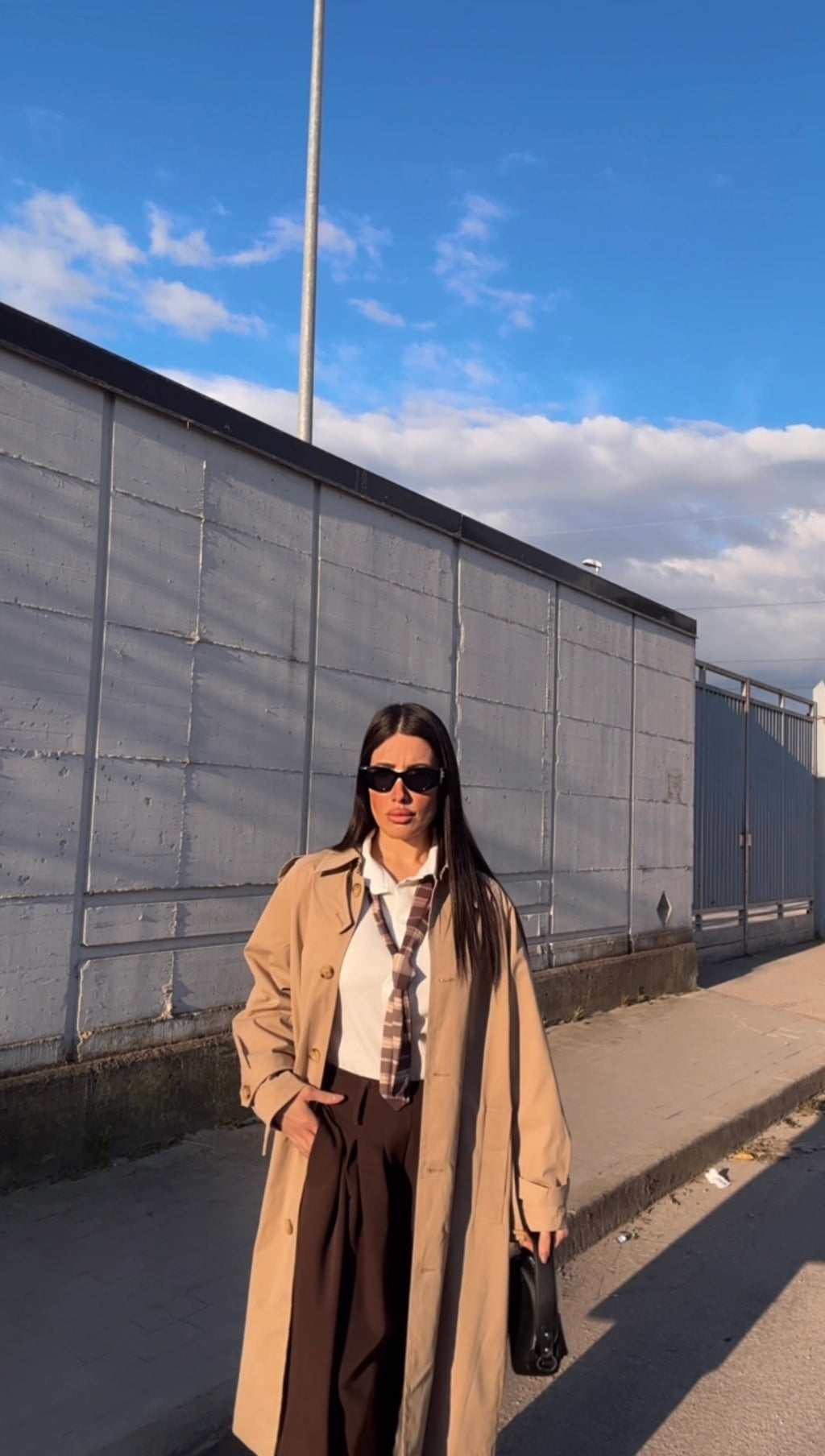 Trench Donna Beige Oversize - Impermeabile Lungo con Cintura Fleur De Vie